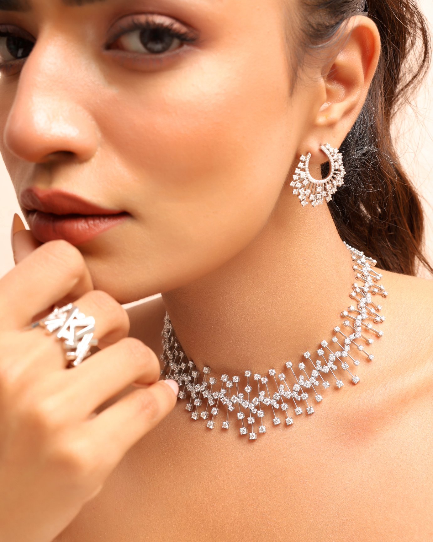 From Boardroom to Banquet: Diamond Jewellery That Works for Office & Festive Occasions